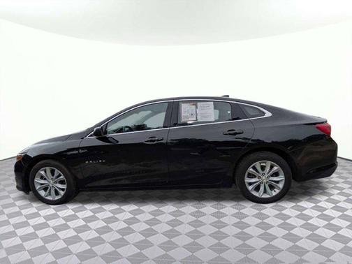 Mosaic Black Metallic 2025 Chevrolet Malibu FWD 1LT