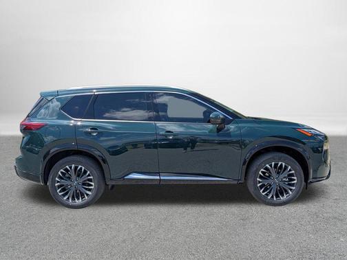Obsidian Green 2026 Nissan Rogue Platinum
