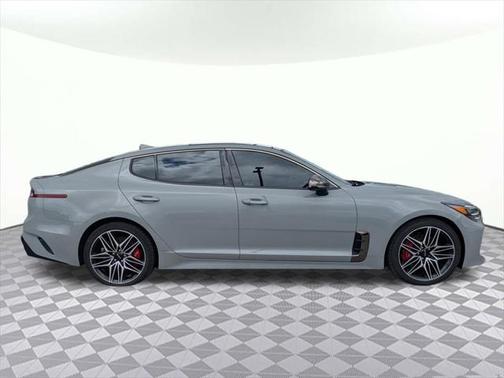 2022 Kia Stinger GT1