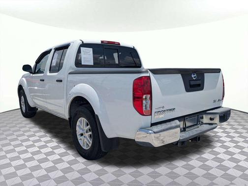 Glacier White 2019 Nissan Frontier SV
