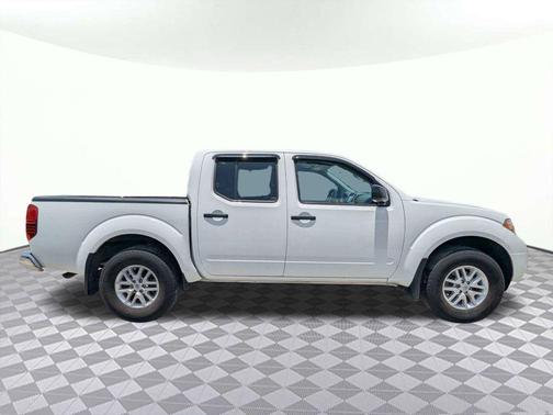 Glacier White 2019 Nissan Frontier SV