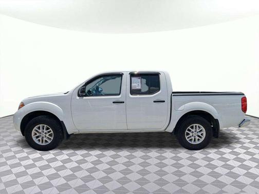 Glacier White 2019 Nissan Frontier SV