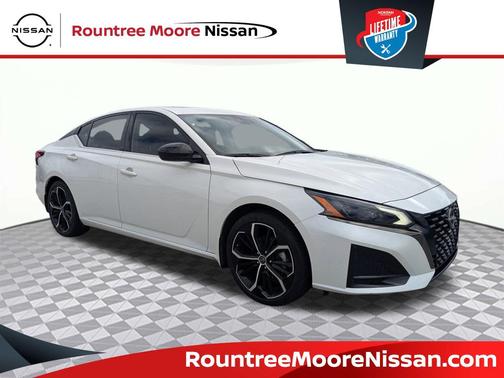 2023 Nissan Altima SR FWD