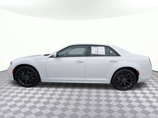 Bright White 2023 Chrysler 300 Touring
