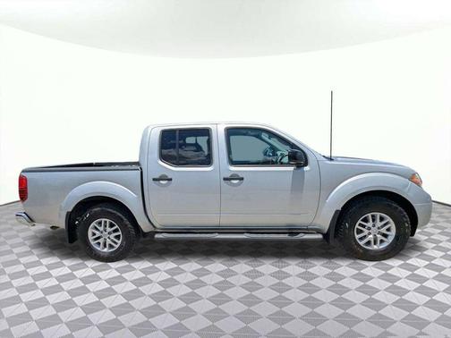 Brilliant Silver Metallic 2019 Nissan Frontier SV