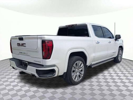 White Frost Tricoat 2022 GMC Sierra 1500 Denali