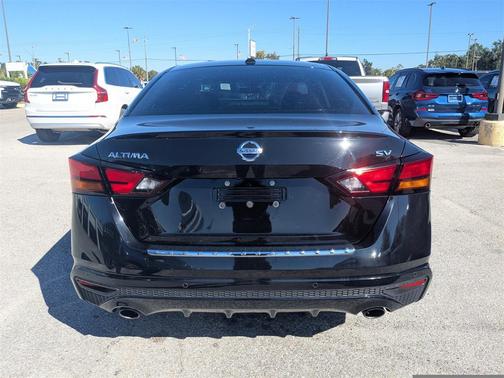 2021 Nissan Altima 2.5 SV