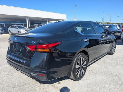 2021 Nissan Altima 2.5 SV