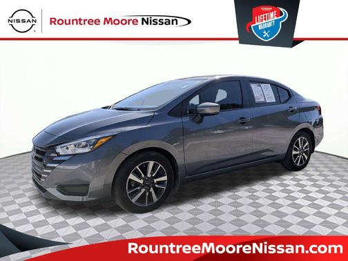 Gun Metallic 2025 Nissan Versa 1.6 SV
