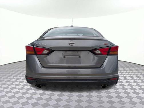 2023 Nissan Altima SR FWD