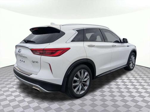 2021 INFINITI QX50 ESSENTIAL