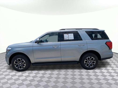 ICONIC SILVER METALLIC 2024 Ford Expedition XLT