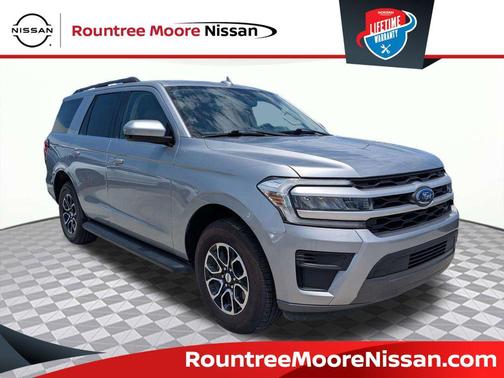 ICONIC SILVER METALLIC 2024 Ford Expedition XLT