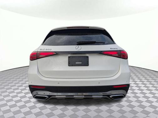 2025 Mercedes-Benz GLC 300 4MATIC