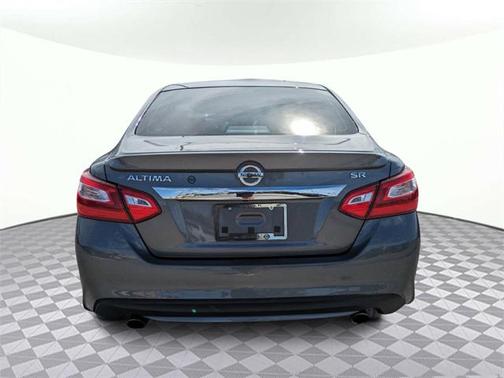 2016 Nissan Altima 2.5 SR