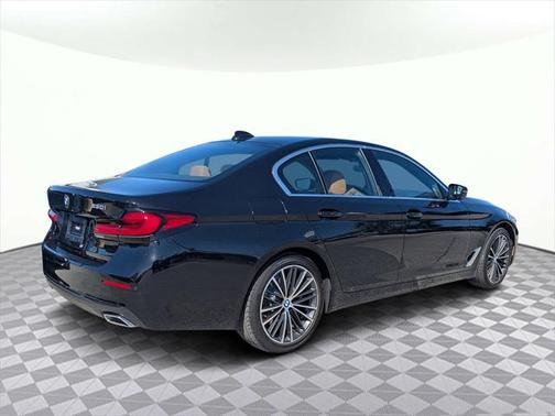 2022 BMW 530 i