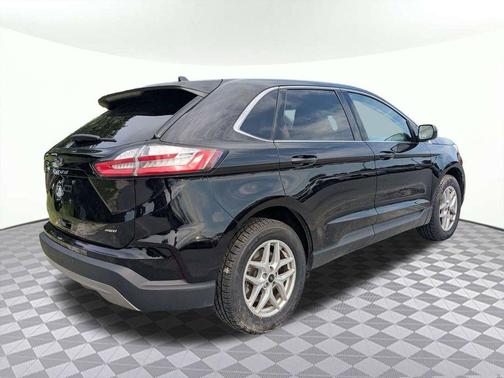 AGATE BLACK METALLIC 2024 Ford Edge SEL