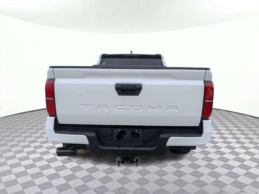 Ice Cap 2024 Toyota Tacoma SR5