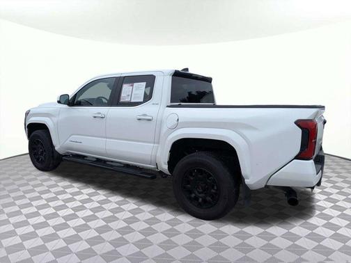 Ice Cap 2024 Toyota Tacoma SR5