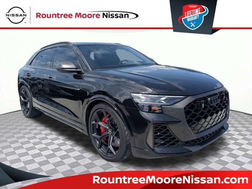 Mythos Black Metallic 2025 Audi RS Q8 4.0T