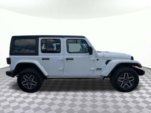 Bright White Clearcoat 2025 Jeep Wrangler 4-Door Sahara 4x4