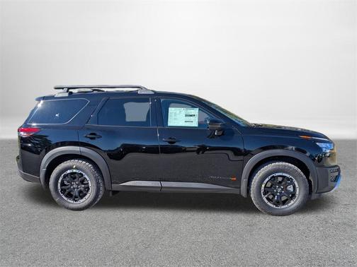 2025 Nissan Pathfinder Rock Creek 4WD