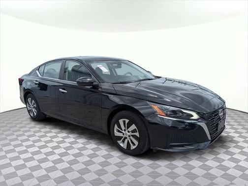 2023 Nissan Altima S FWD