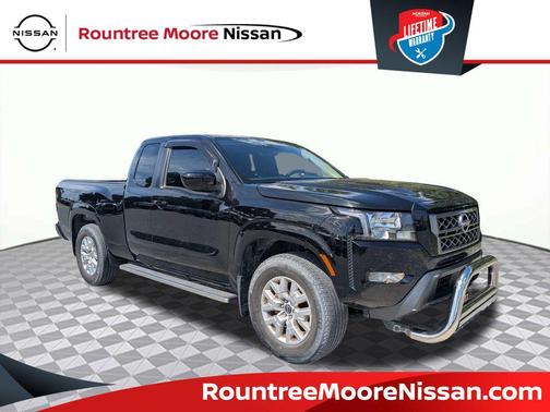 Super Black 2022 Nissan Frontier SV