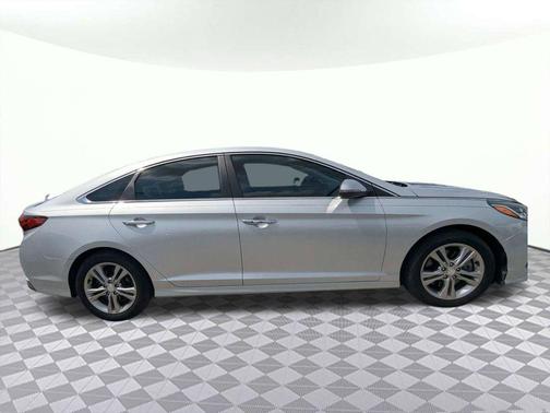 Symphony Silver 2018 Hyundai SONATA SEL
