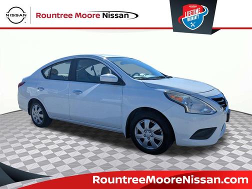 2016 Nissan Versa 1.6 SV