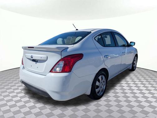 2016 Nissan Versa 1.6 SV