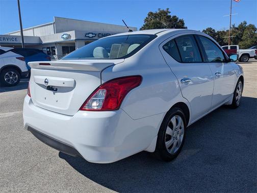 2016 Nissan Versa 1.6 SV