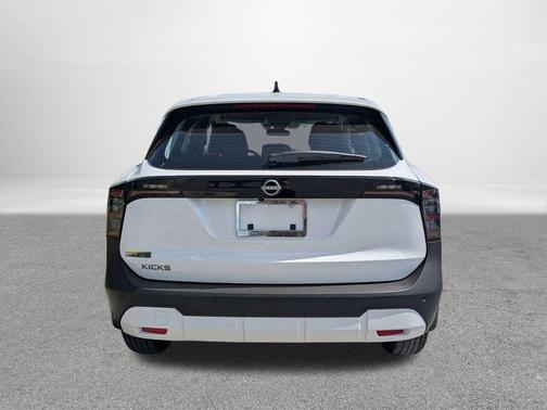 Fresh Powder 2026 Nissan Kicks S
