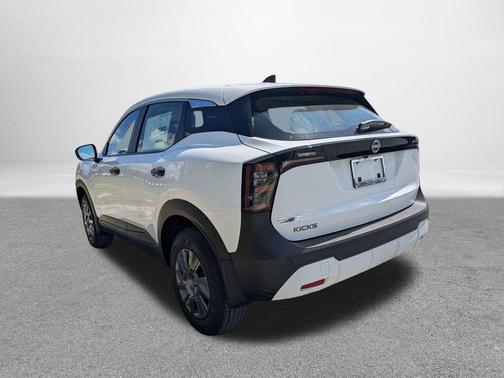 Fresh Powder 2026 Nissan Kicks S