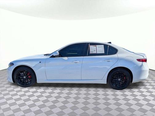 2022 Alfa Romeo Giulia Ti