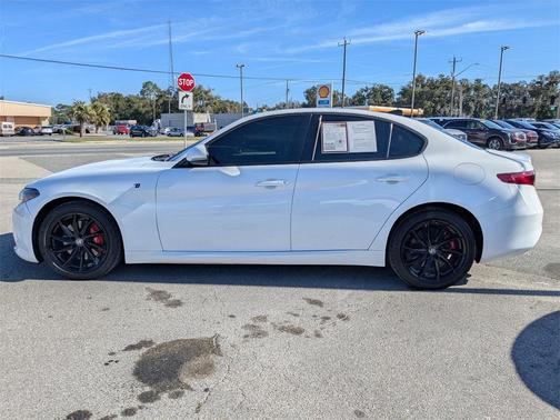 2022 Alfa Romeo Giulia Ti