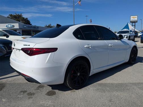 2022 Alfa Romeo Giulia Ti