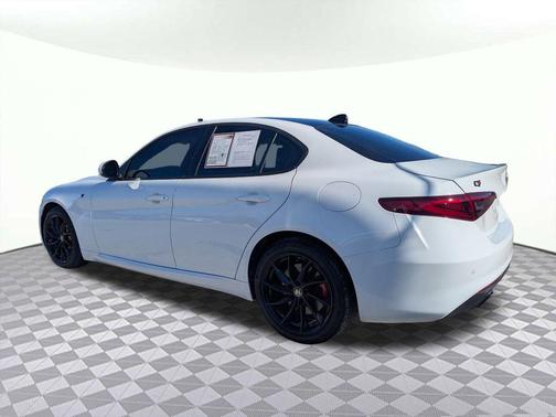 2022 Alfa Romeo Giulia Ti
