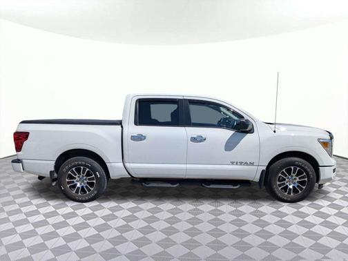 Glacier White 2021 Nissan Titan SV