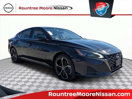 2023 Nissan Altima SR FWD