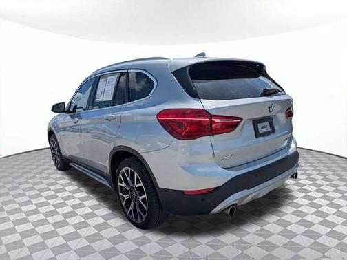 Glacier Silver Metallic 2021 BMW X1 sDrive28i
