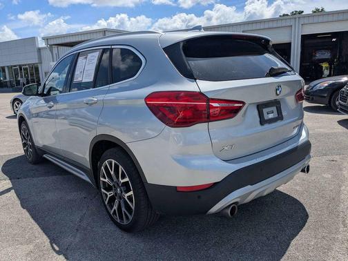 Glacier Silver Metallic 2021 BMW X1 sDrive28i