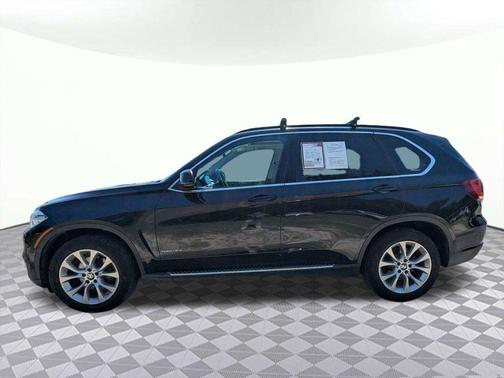 Black Sapphire Metallic 2016 BMW X5 sDrive35i