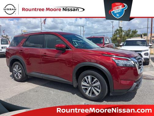 2024 Nissan Pathfinder SL 4WD