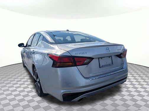 2019 Nissan Altima 2.0 Platinum