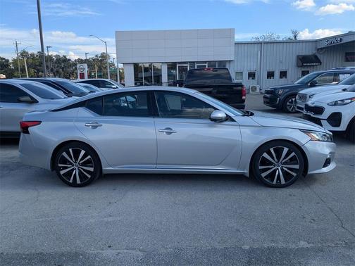 2019 Nissan Altima 2.0 Platinum