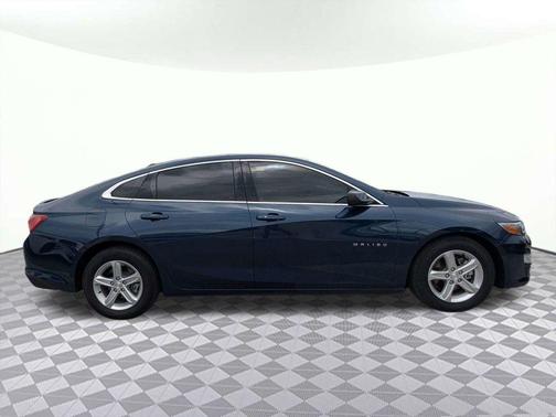 Northsky Blue Metallic 2022 Chevrolet Malibu FWD LT