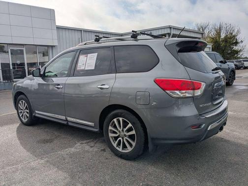 2015 Nissan Pathfinder SL