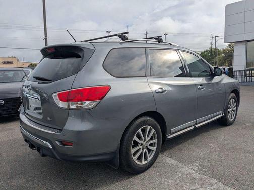 2015 Nissan Pathfinder SL