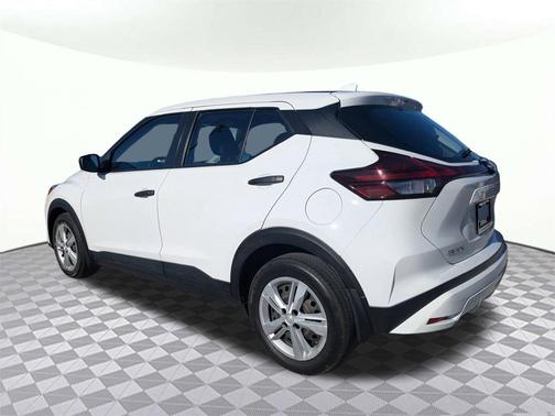 2023 Nissan Kicks S